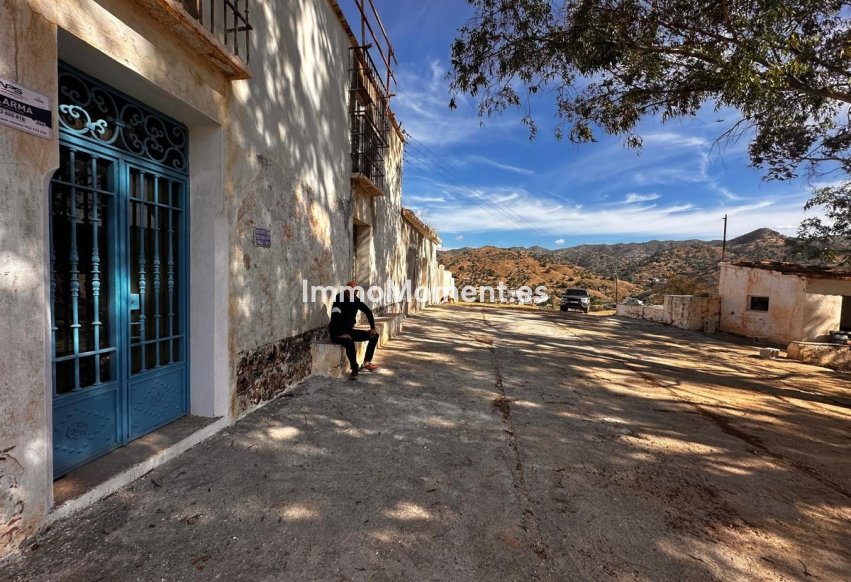 Resale - Plot - Inland  - Almogía