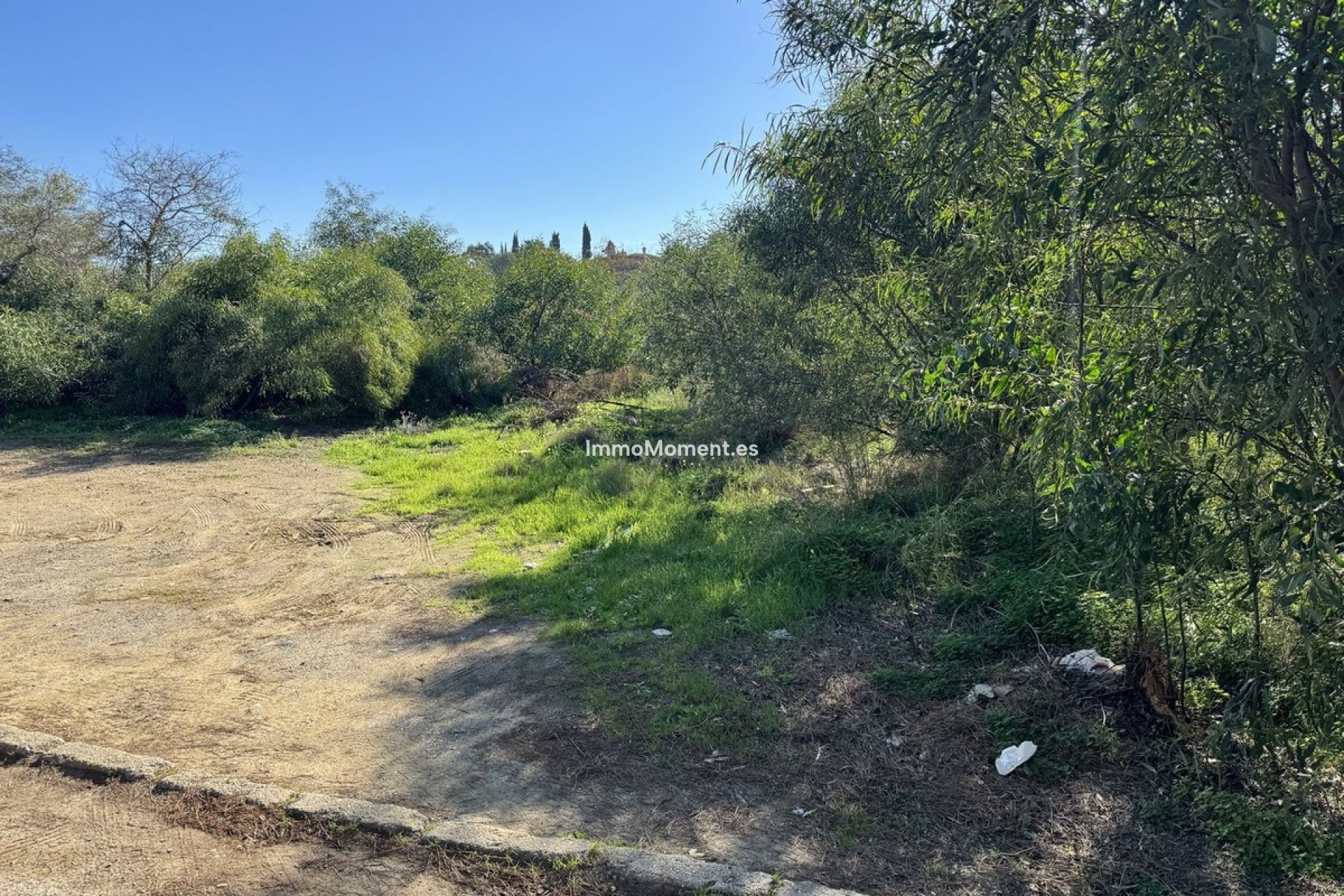Resale - Plot - Marbella - Elviria