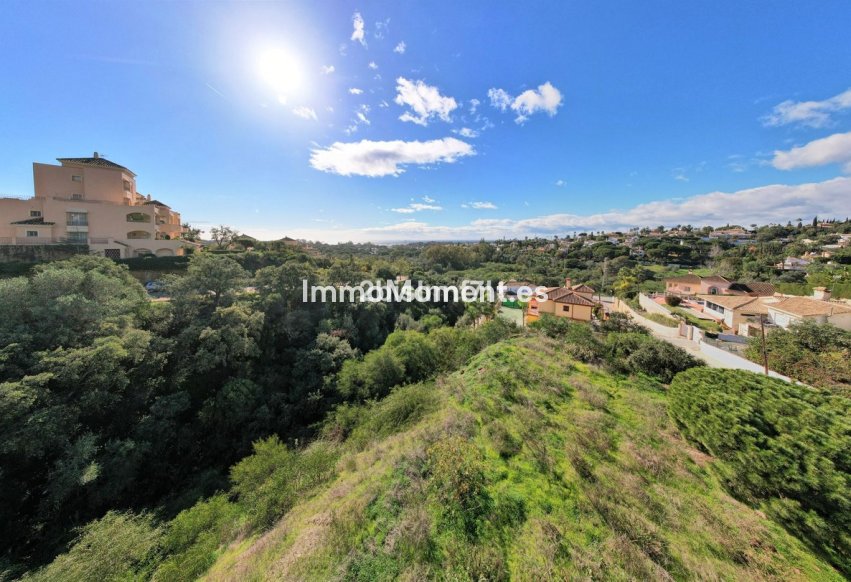 Resale - Plot - Marbella - Elviria