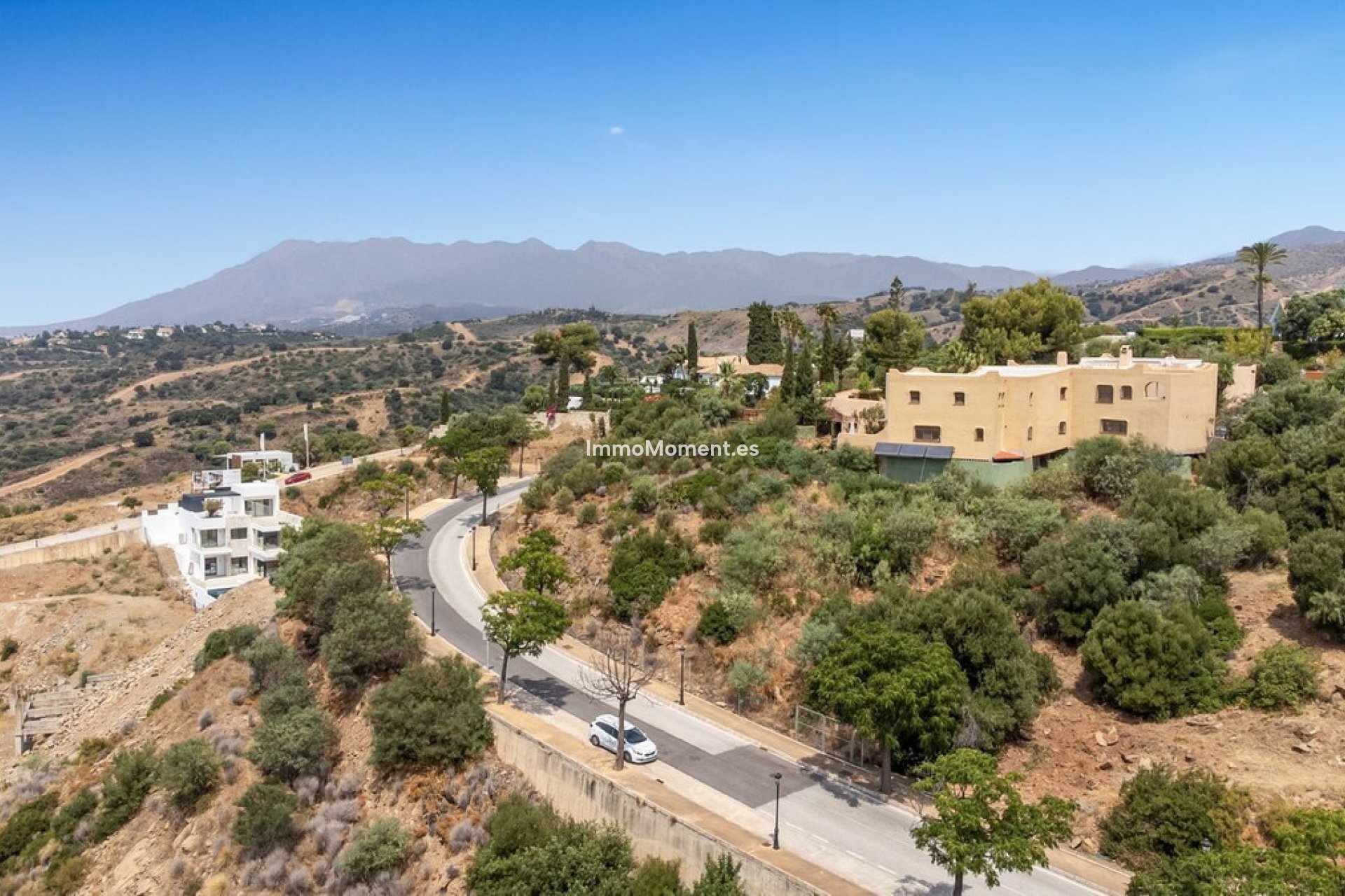 Resale - Plot - Marbella - Elviria