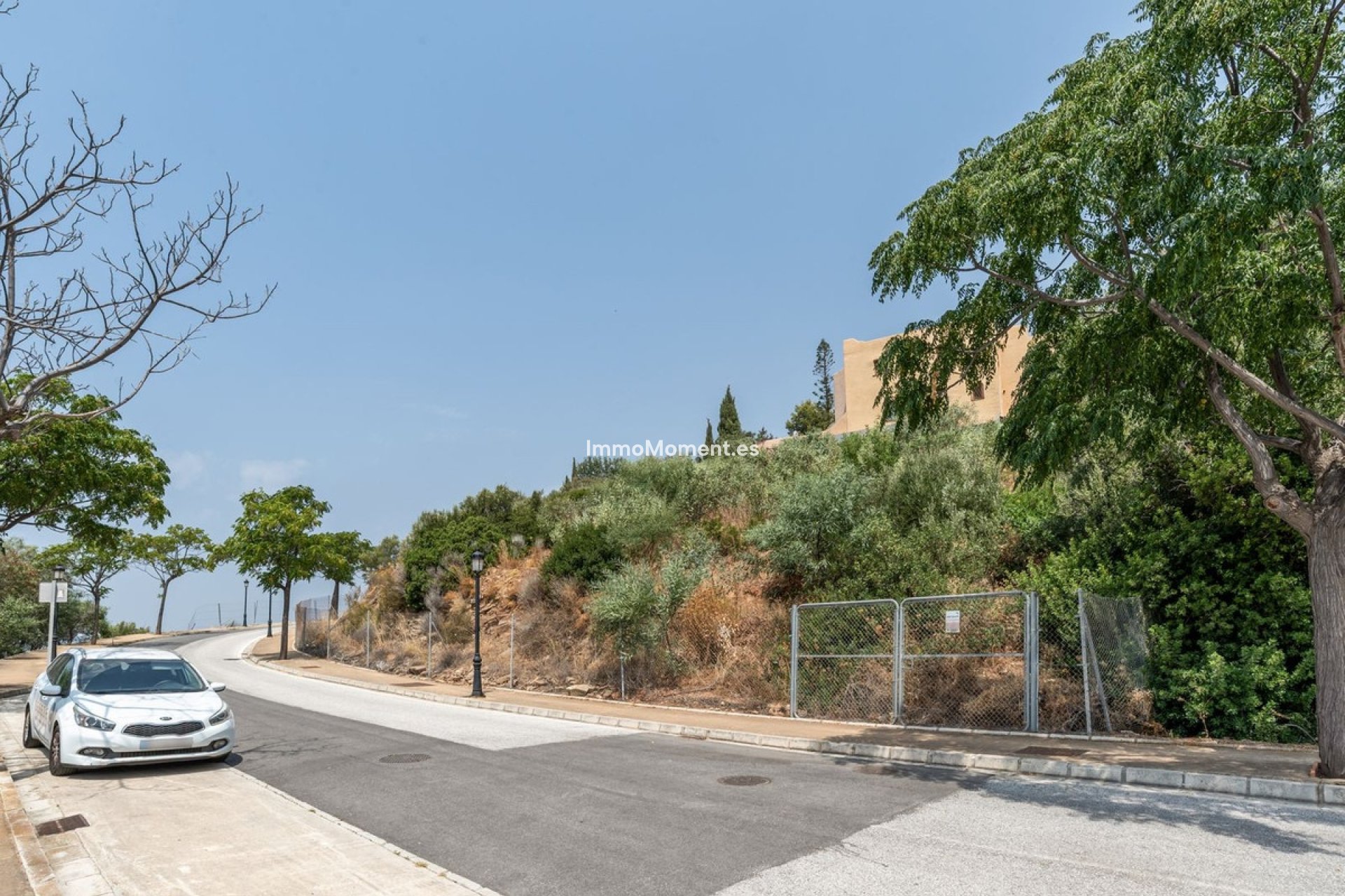 Resale - Plot - Marbella - Elviria