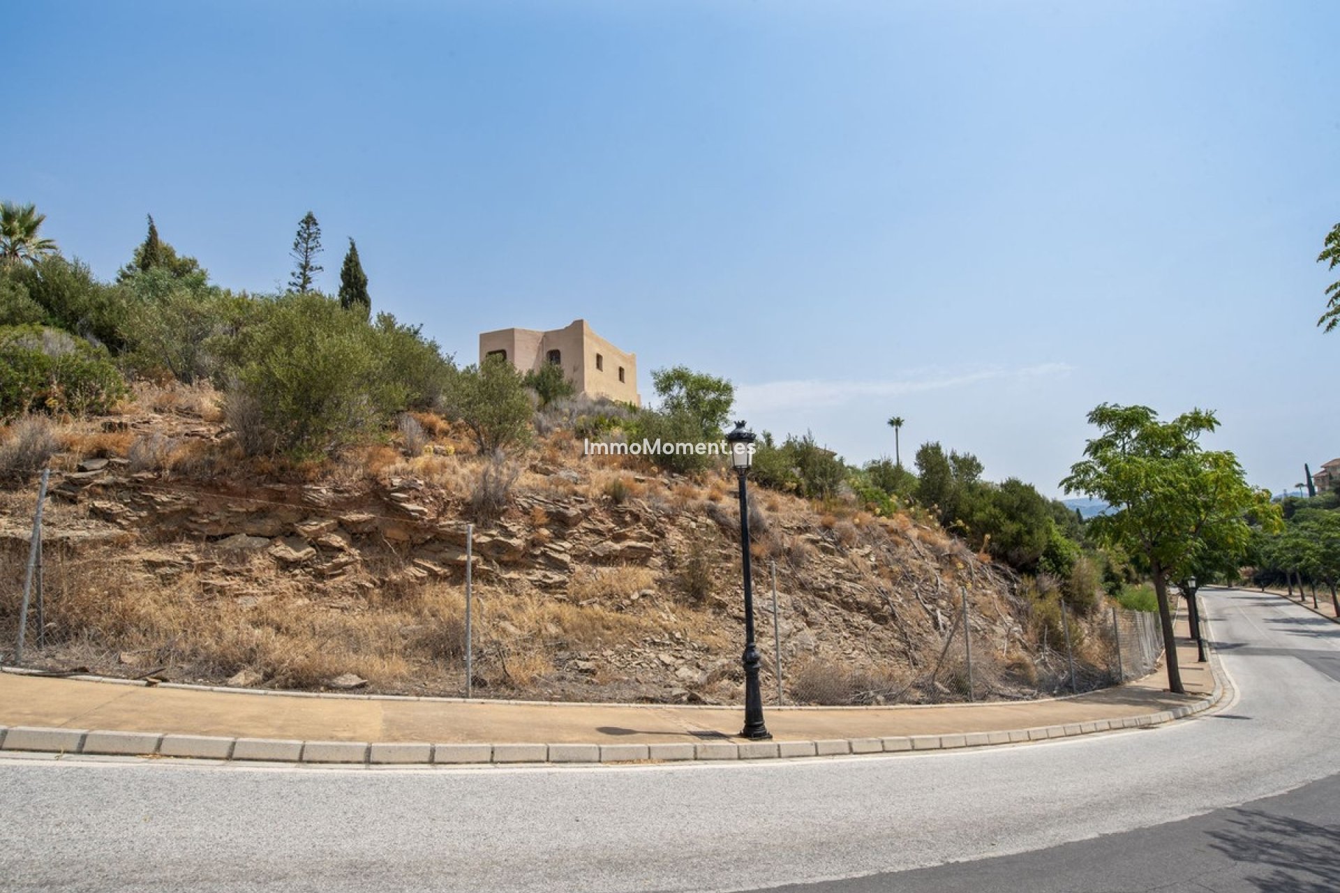 Resale - Plot - Marbella - Elviria