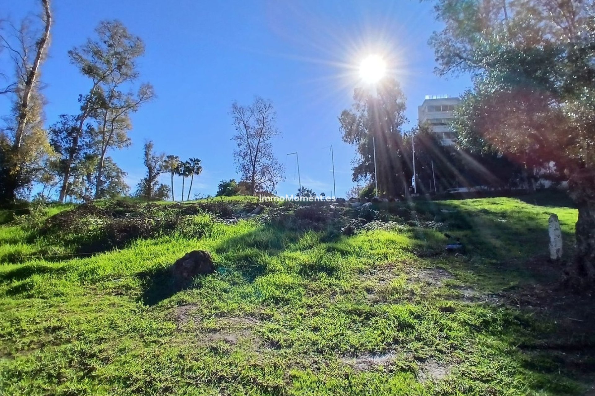 Resale - Plot - Marbella - Guadalmina Alta