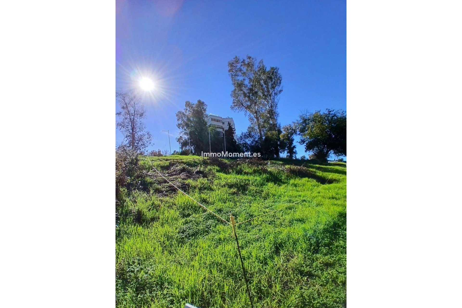 Resale - Plot - Marbella - Guadalmina Alta