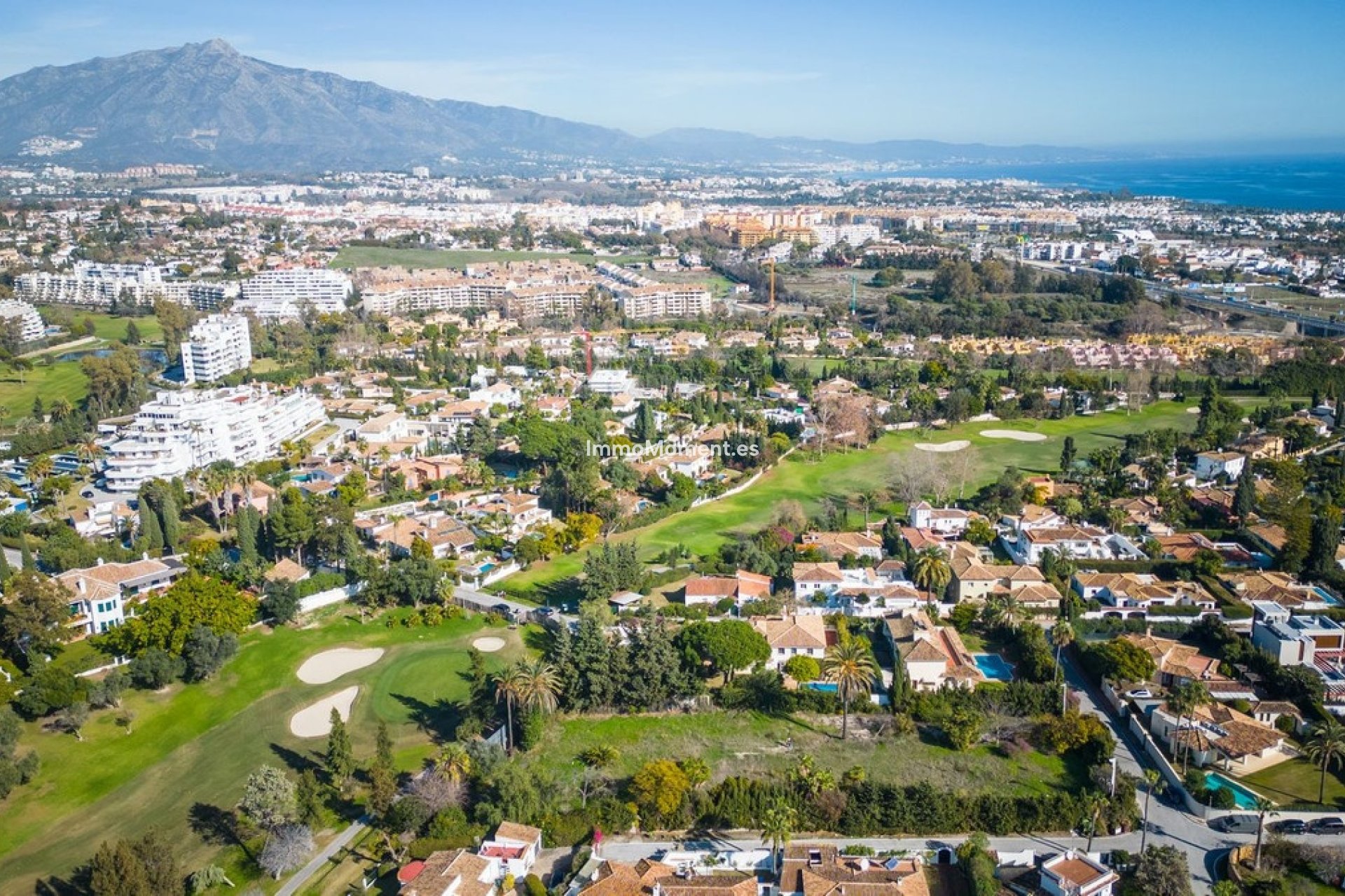 Resale - Plot - Marbella - Guadalmina Alta