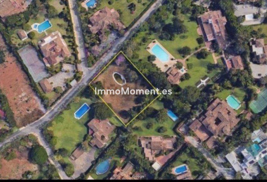 Resale - Plot - Marbella - Guadalmina Baja