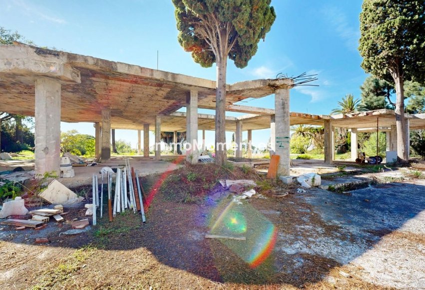 Resale - Plot - Marbella - Hacienda Las Chapas