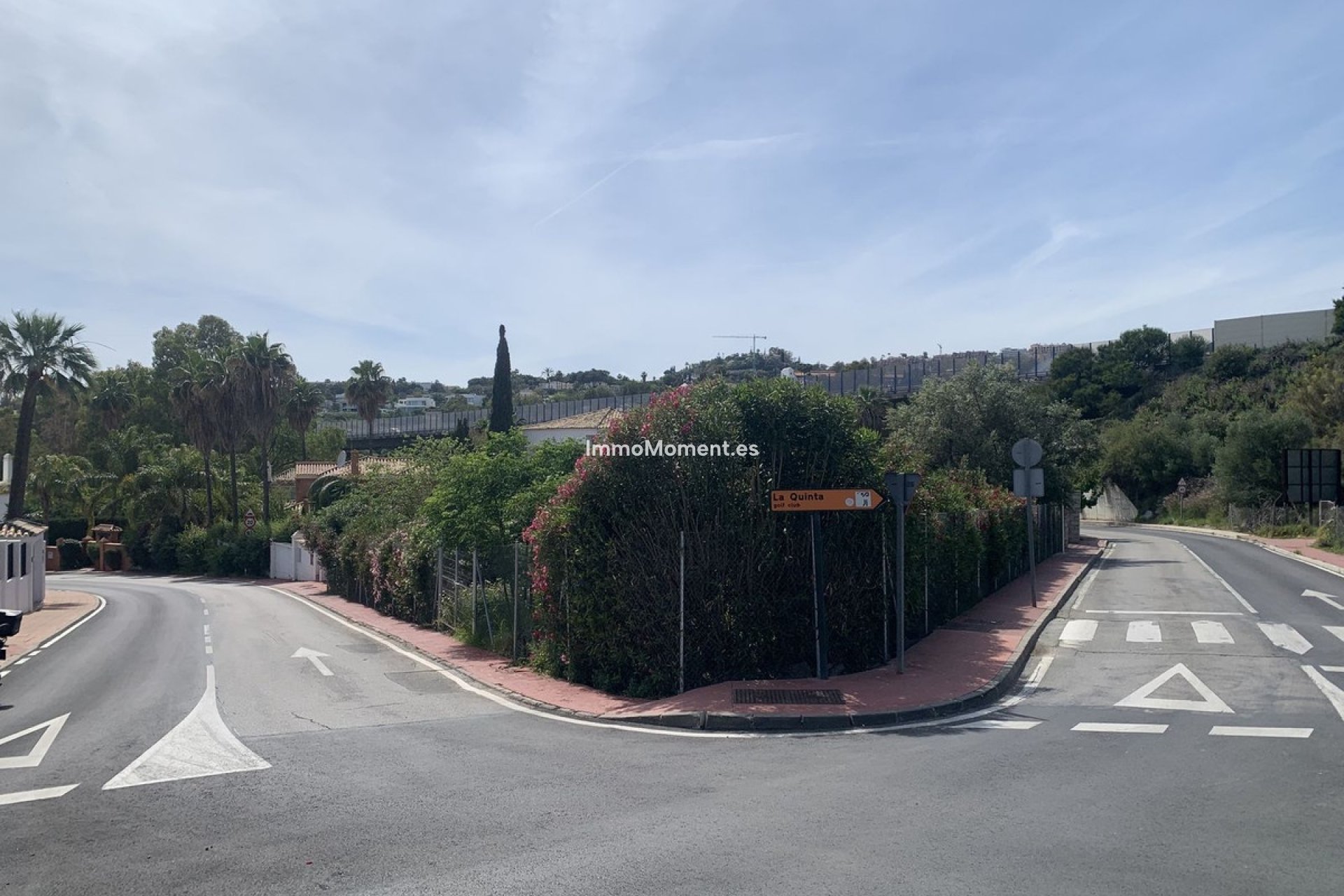 Resale - Plot - Marbella - Nueva Andalucía