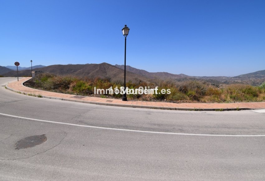 Resale - Plot - Mijas - La Cala Golf