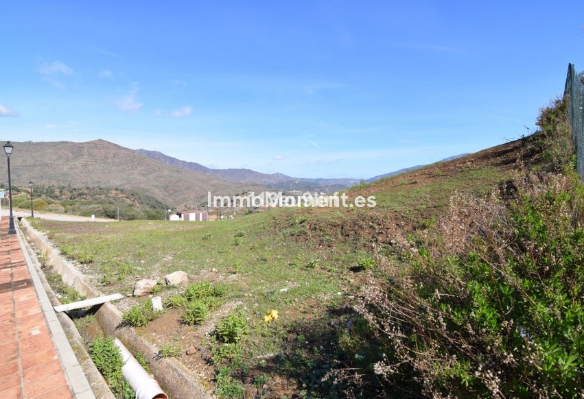 Resale - Plot - Mijas - La Cala Golf