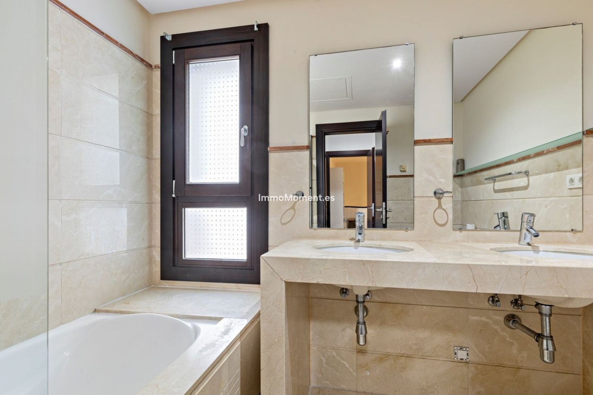 Resale - Townhouse - Benahavís - Benahavís Centro