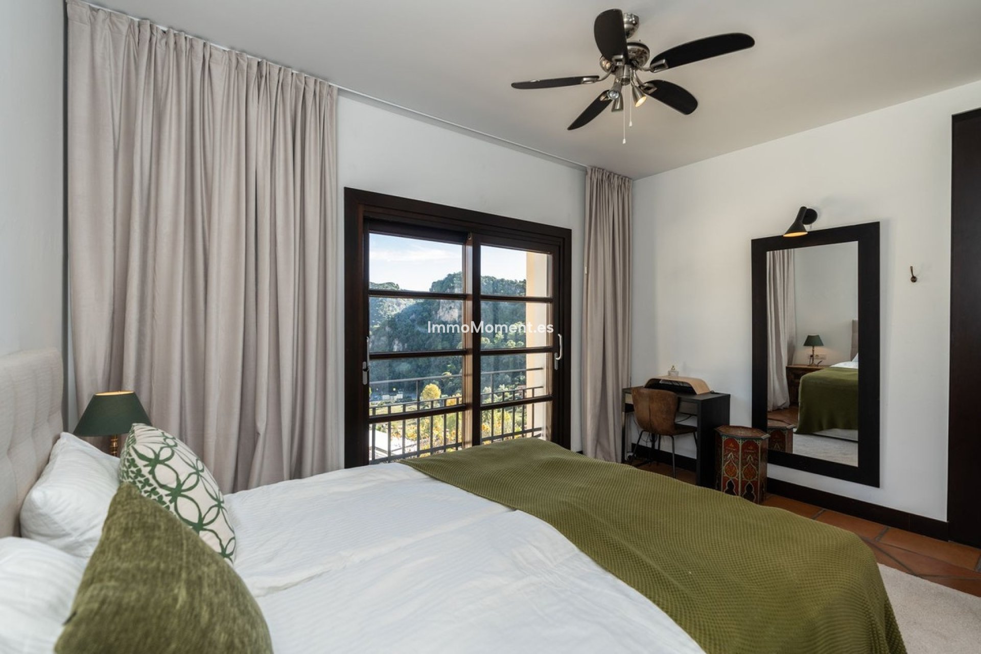 Resale - Townhouse - Benahavís - Benahavís Centro