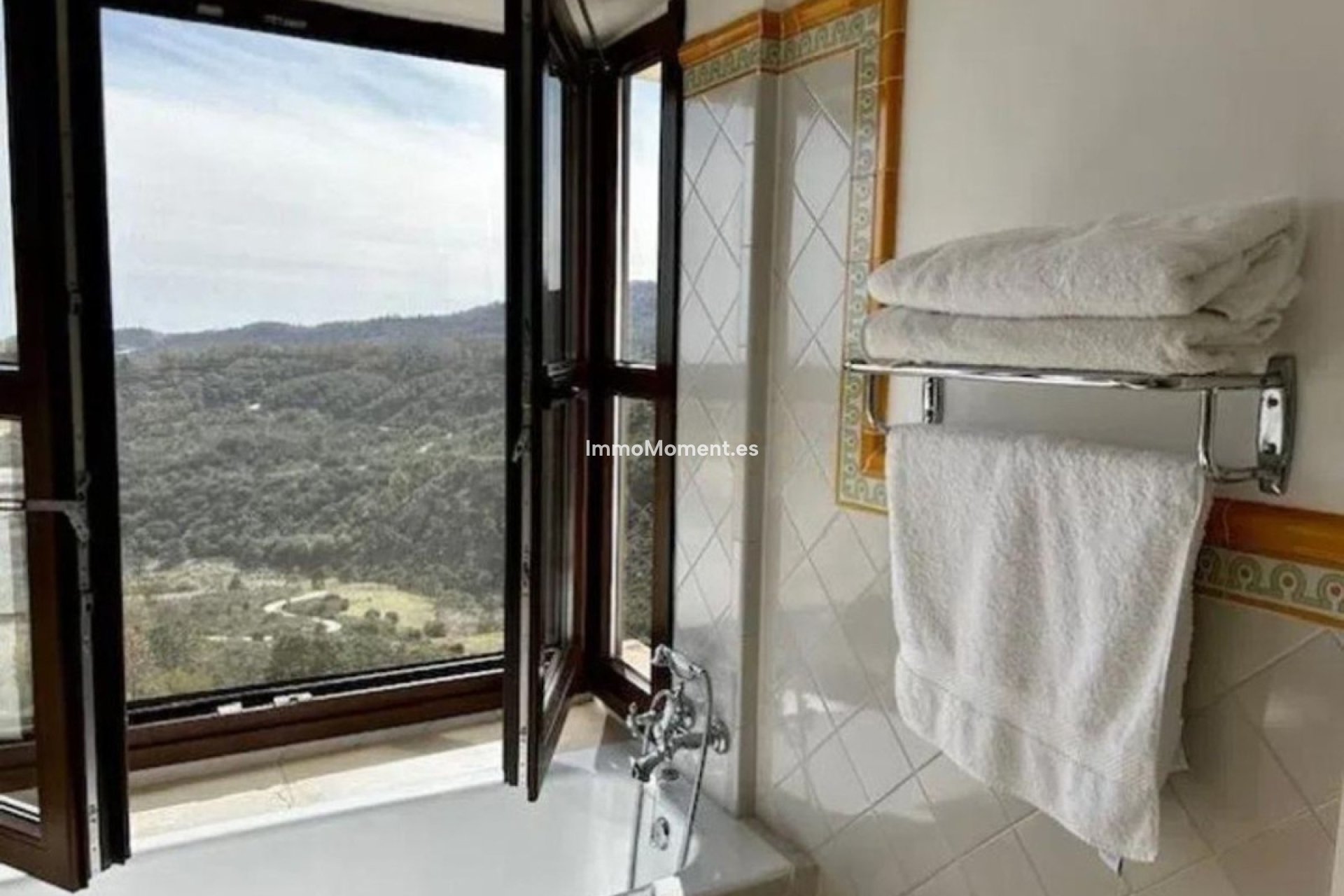 Resale - Townhouse - Benahavís - Benahavís Centro