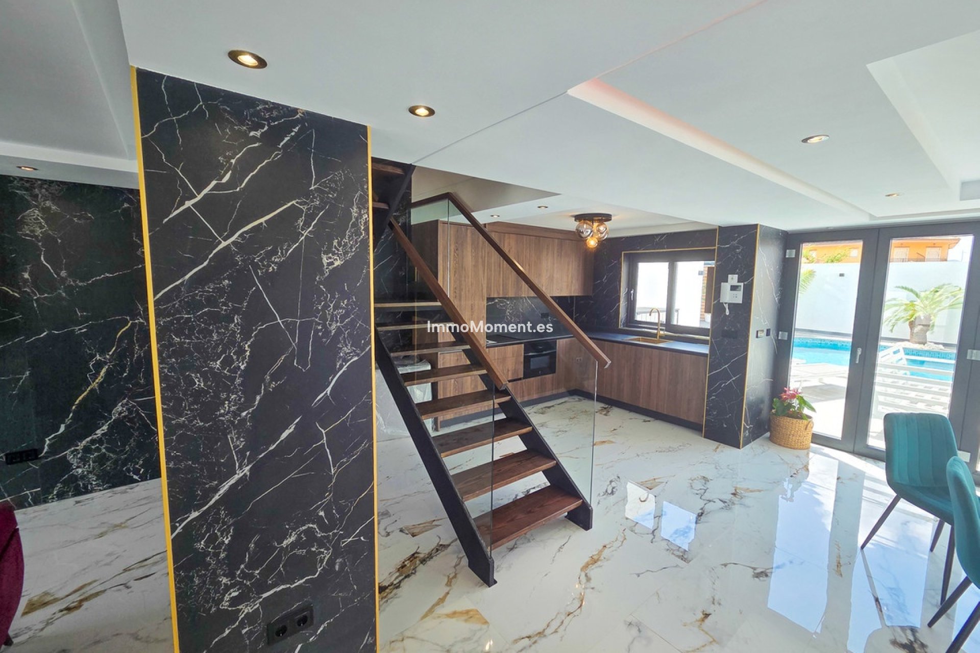 Resale - Townhouse - Cartagena - Los Urrutias