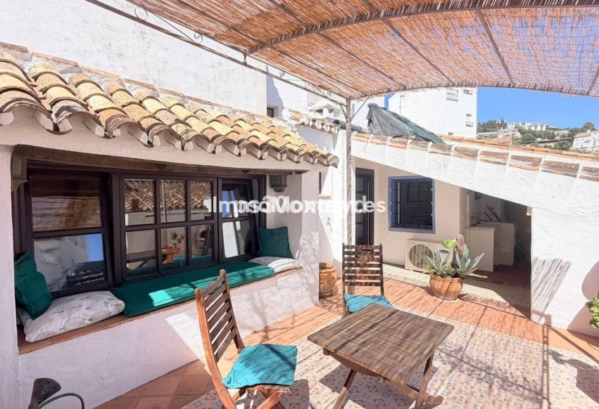 Resale - Townhouse - Casares - Casares Pueblo