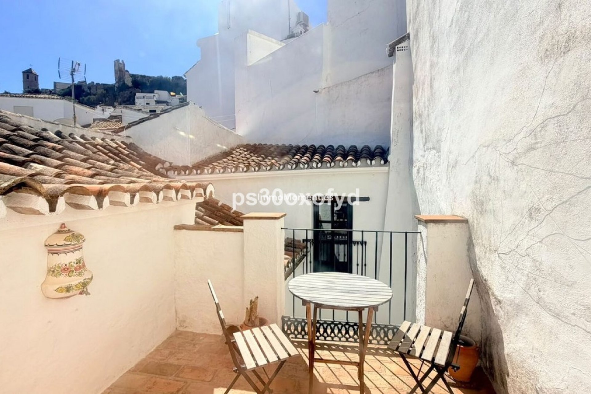 Resale - Townhouse - Casares - Casares Pueblo