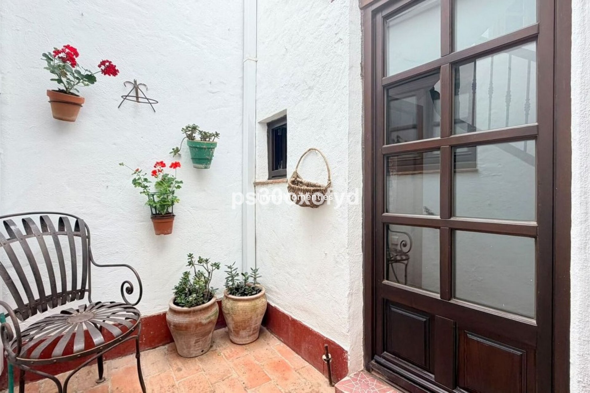 Resale - Townhouse - Casares - Casares Pueblo