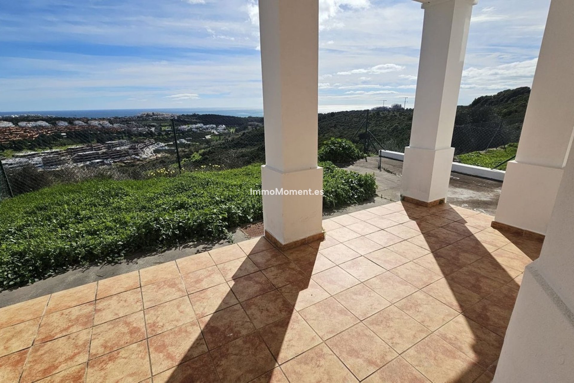 Resale - Townhouse - Casares - Doña Julia