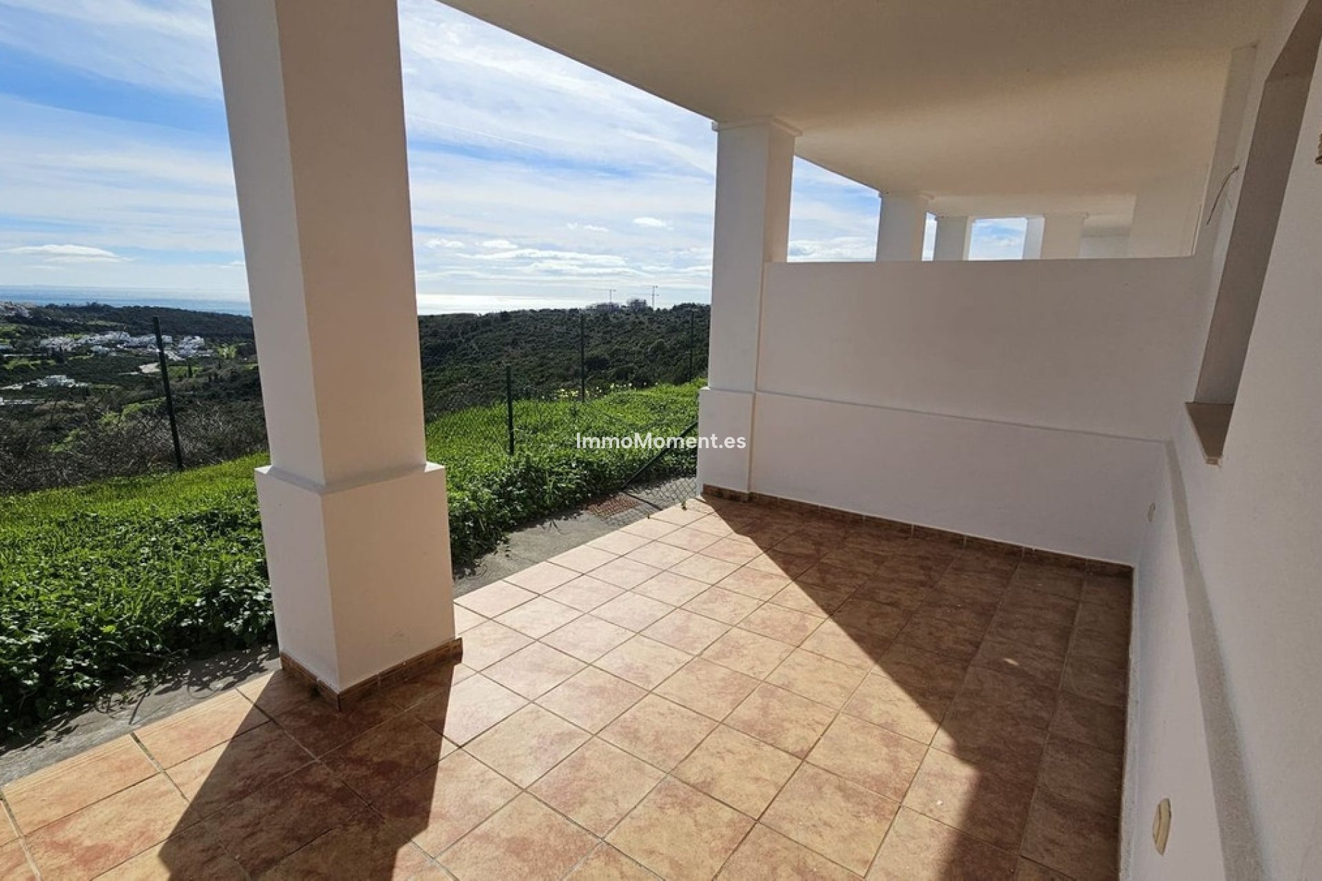 Resale - Townhouse - Casares - Doña Julia