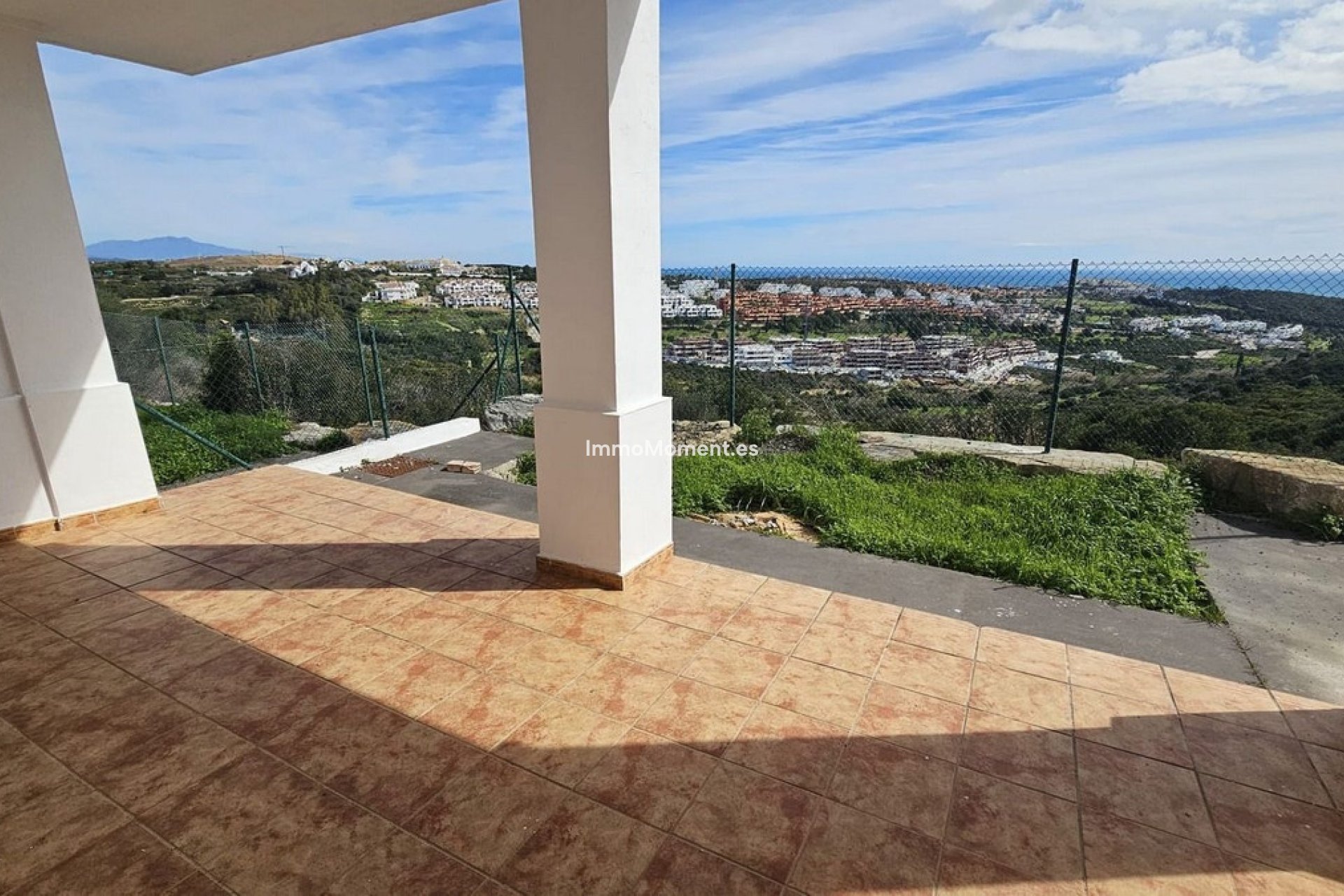 Resale - Townhouse - Casares - Doña Julia