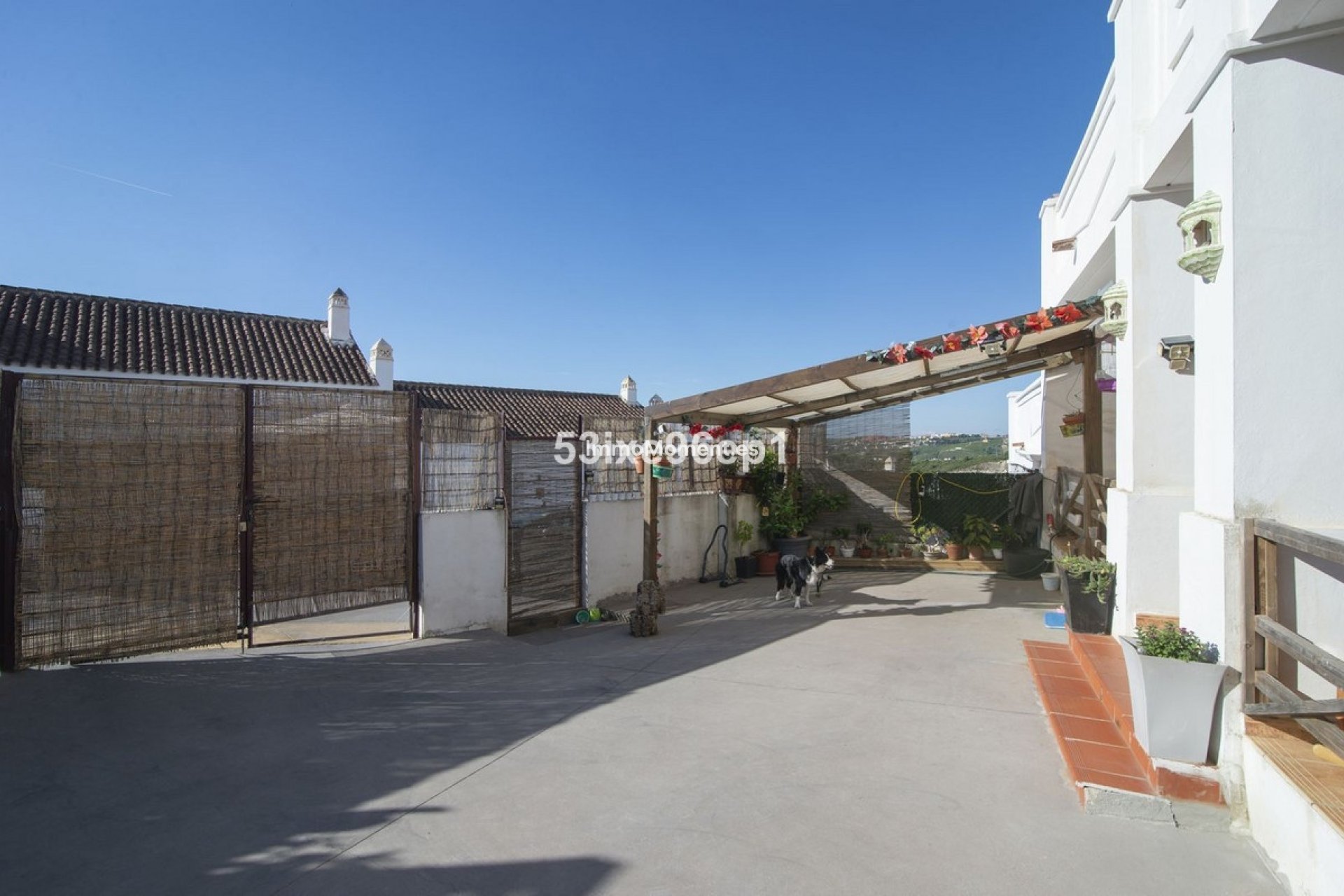 Resale - Townhouse - Casares - Doña Julia