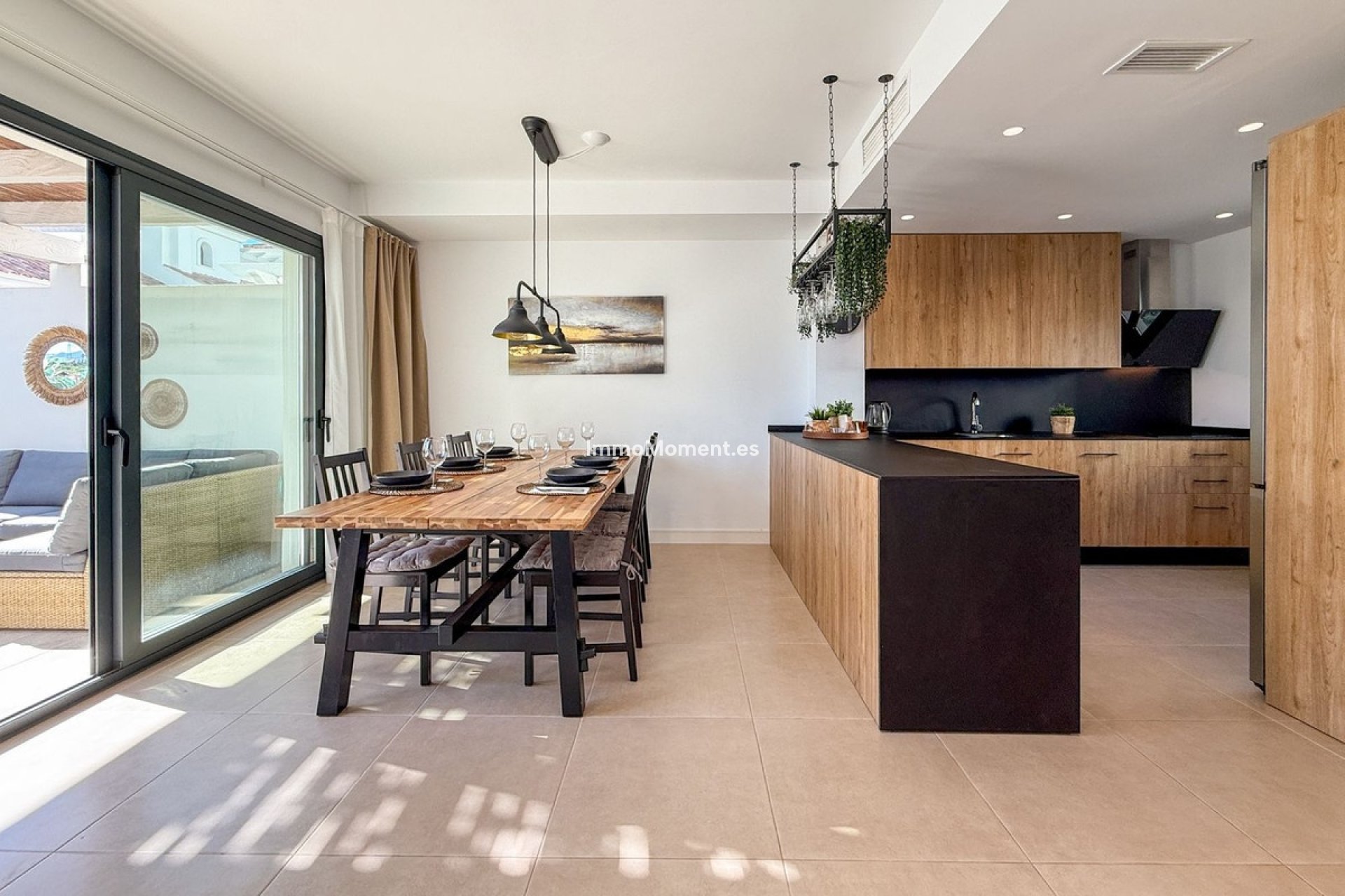 Resale - Townhouse - El Paraiso - New Golden Mile