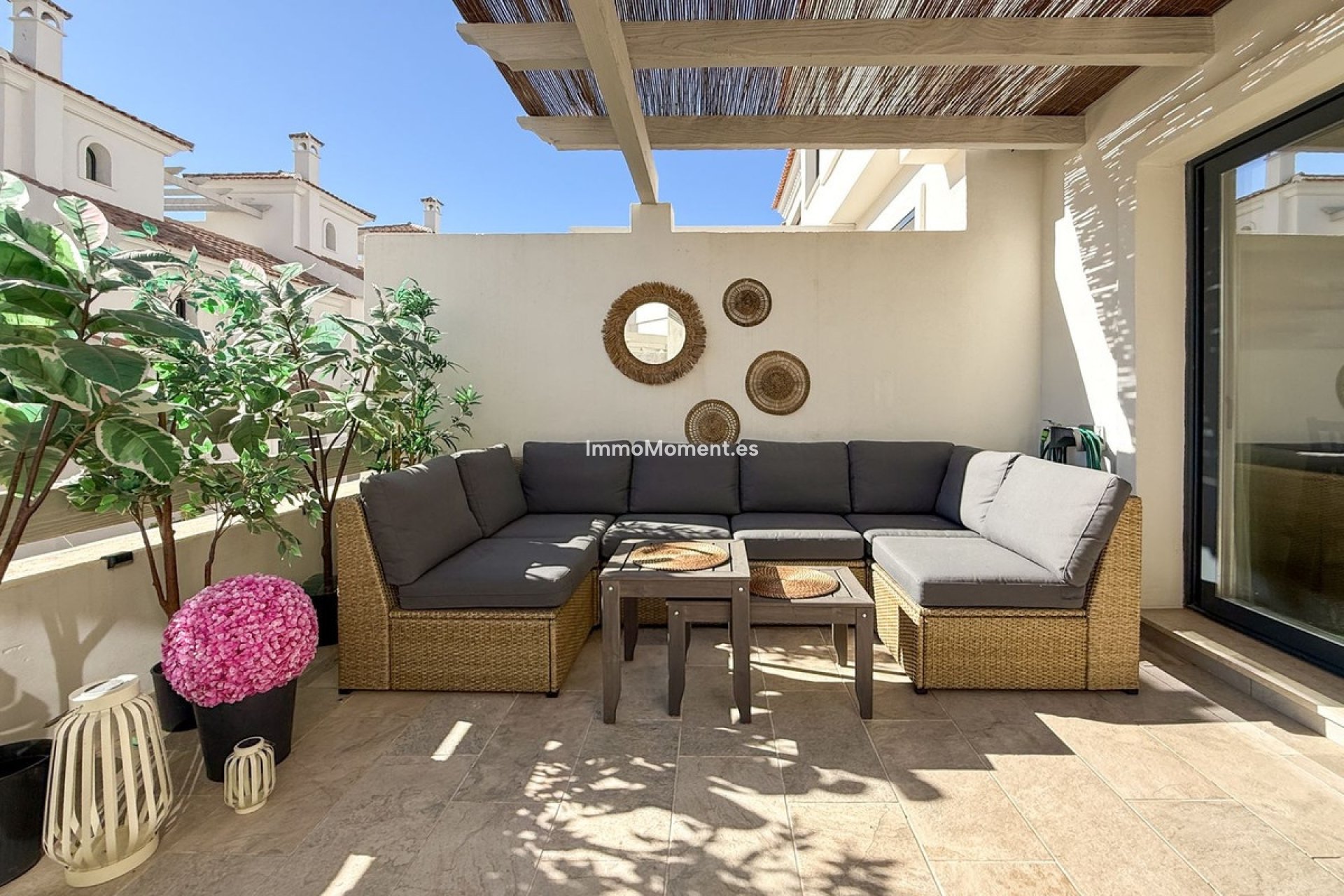 Resale - Townhouse - El Paraiso - New Golden Mile