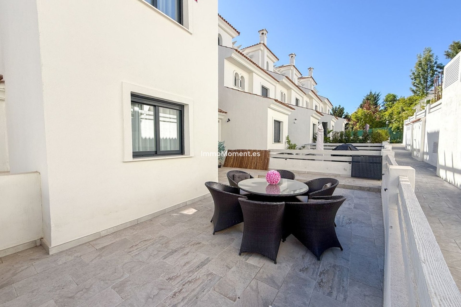 Resale - Townhouse - El Paraiso - New Golden Mile