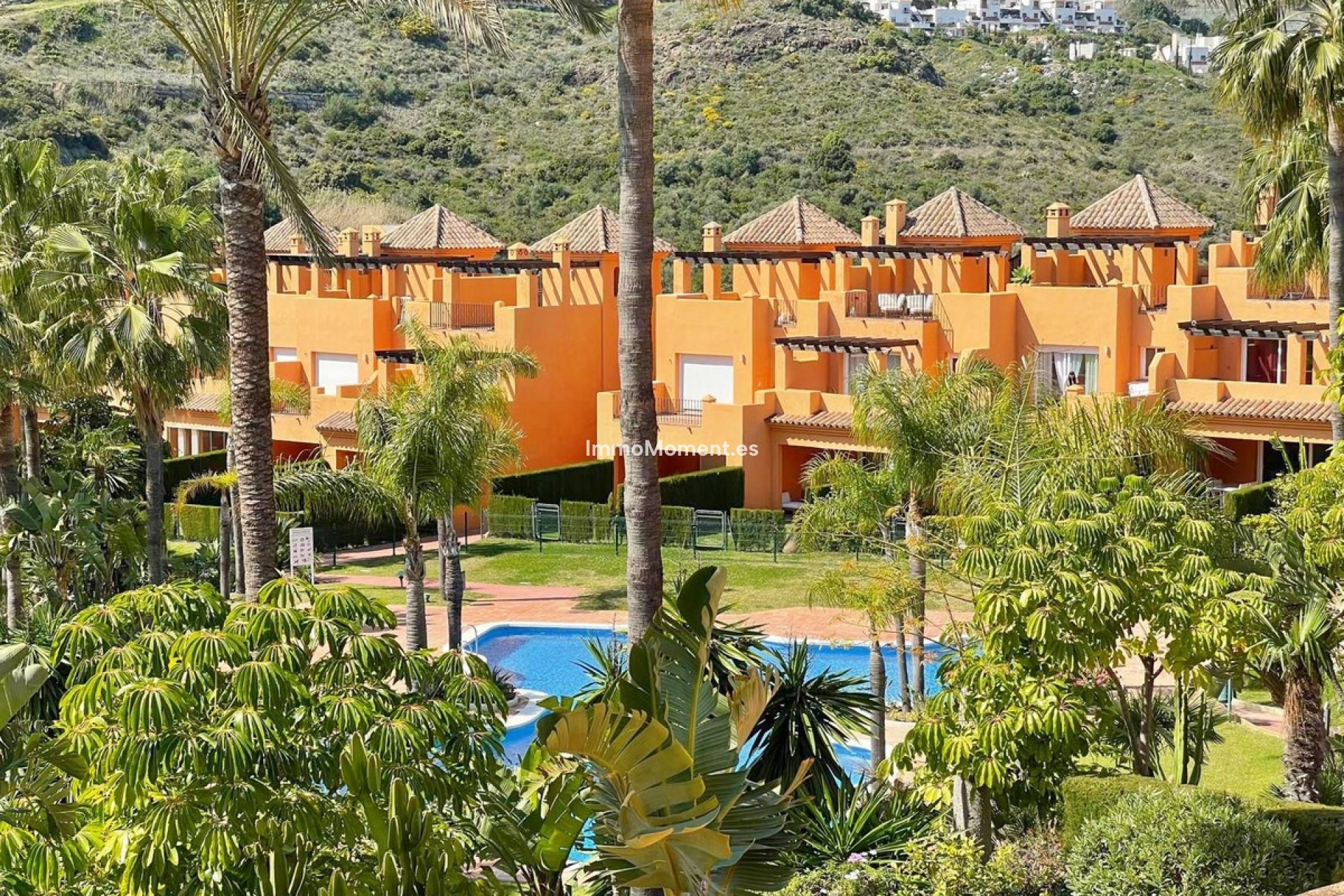 Resale - Townhouse - El Paraiso - New Golden Mile