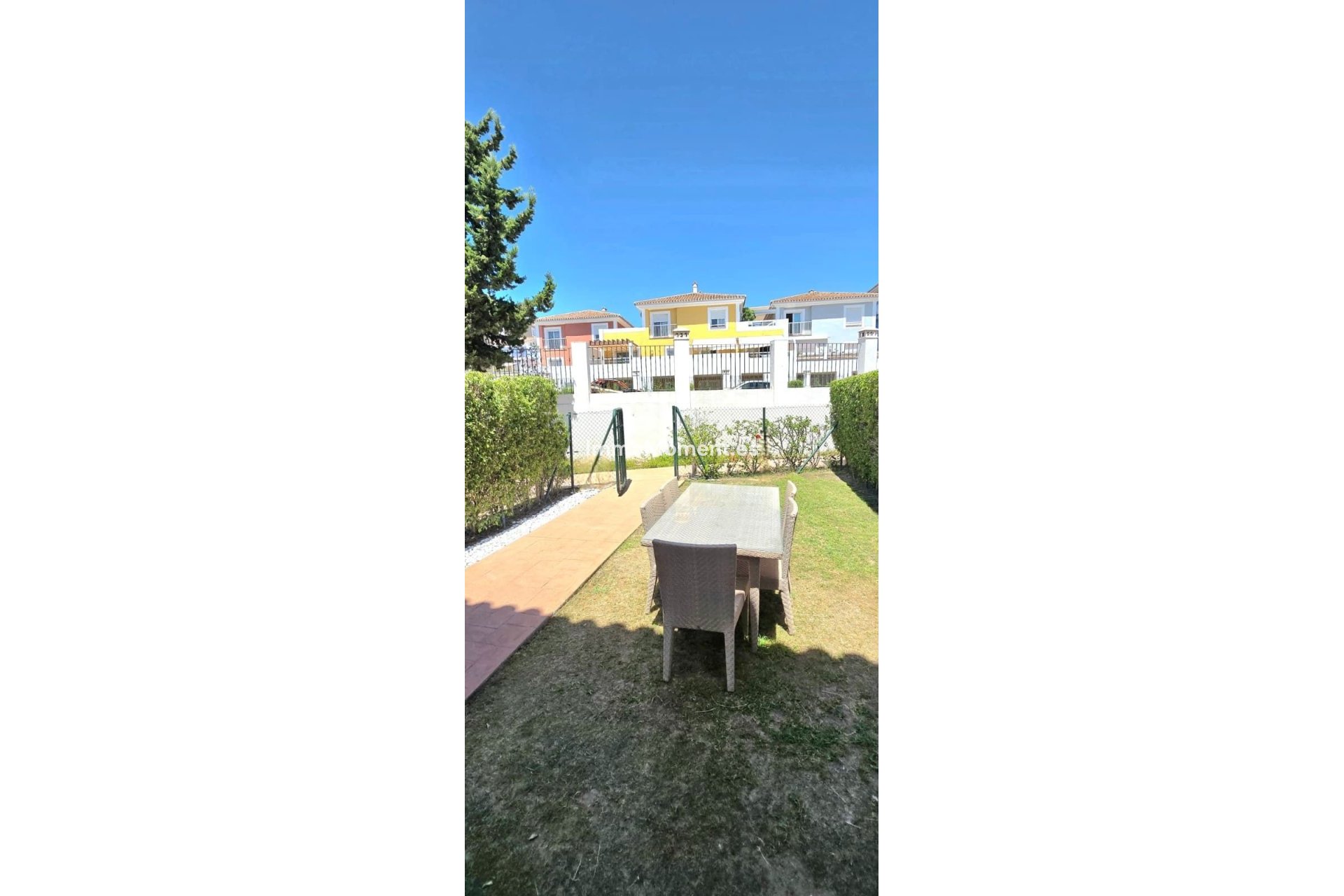 Resale - Townhouse - El Paraiso - New Golden Mile