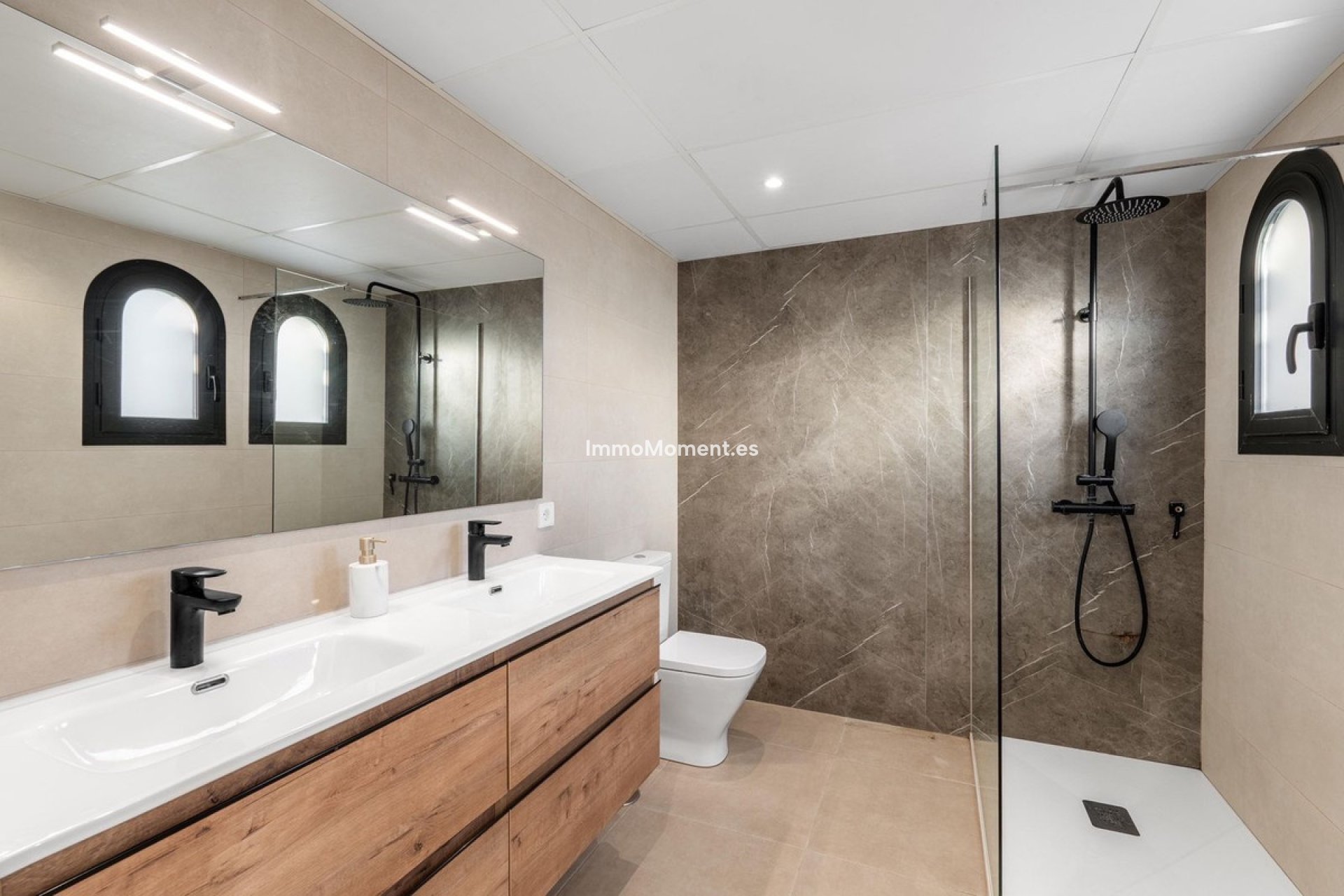 Resale - Townhouse - El Paraiso - New Golden Mile