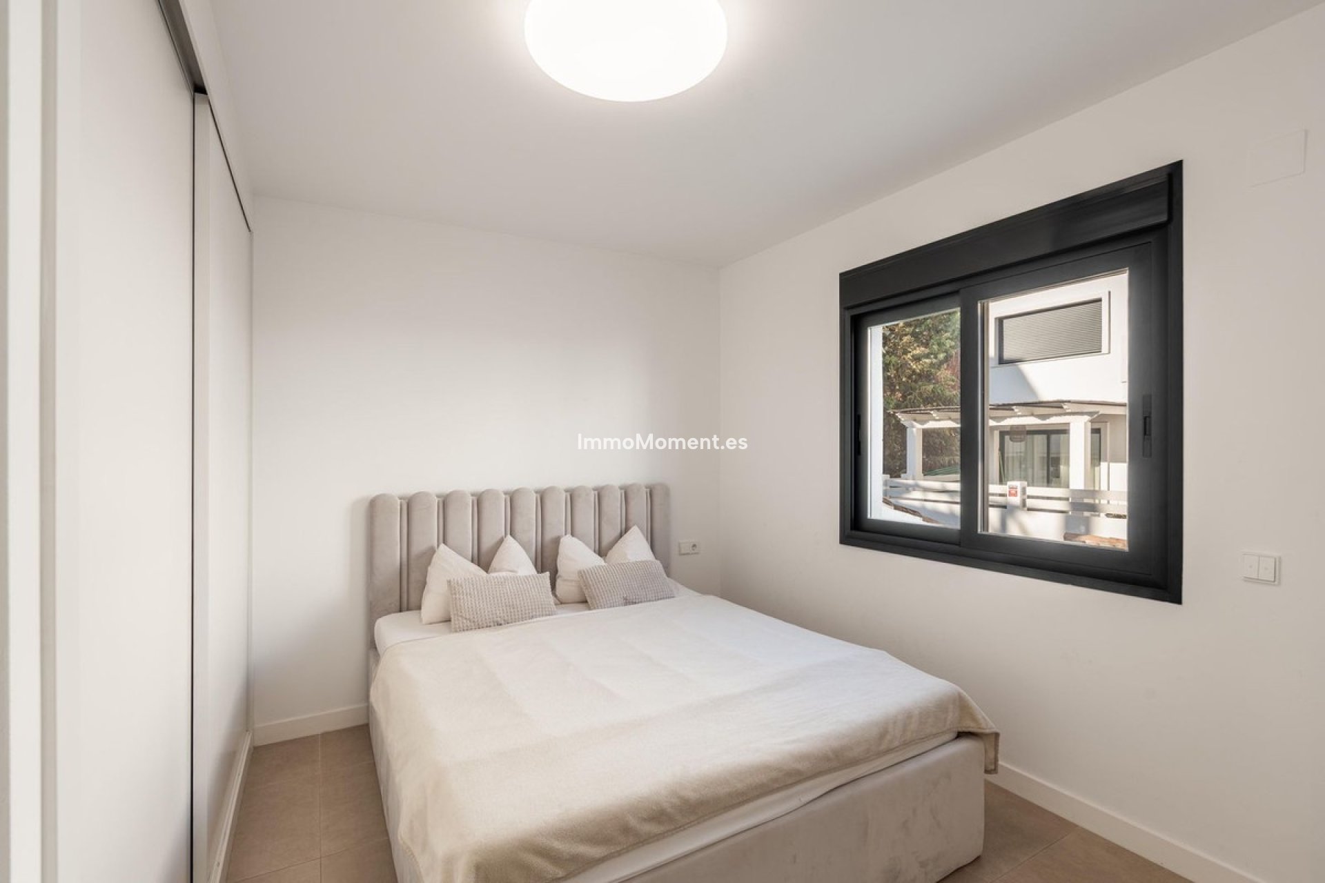 Resale - Townhouse - El Paraiso - New Golden Mile