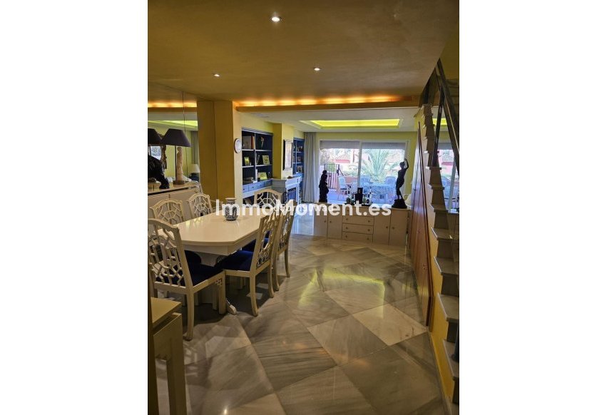Resale - Townhouse - Estepona - Atalaya