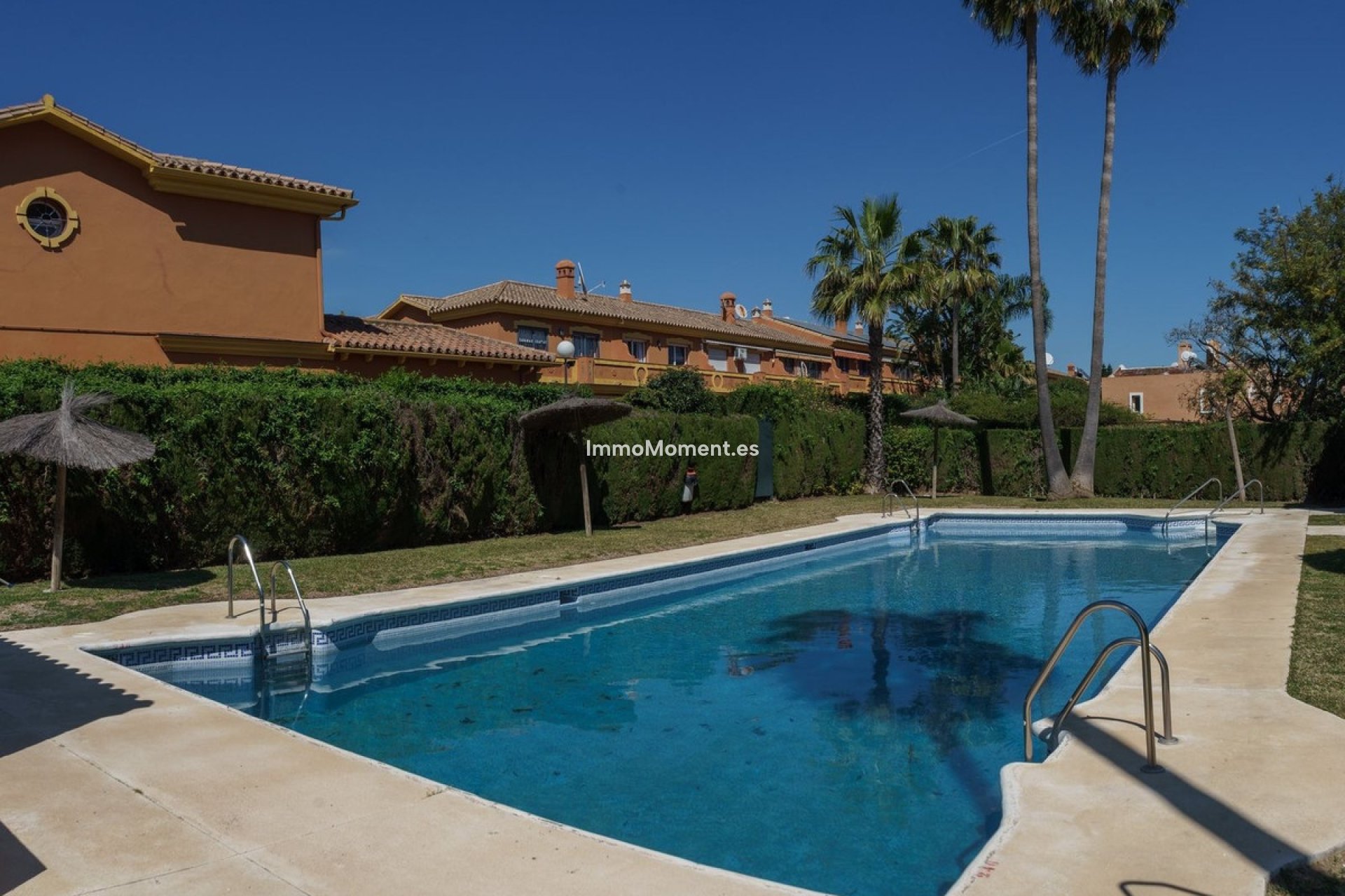 Resale - Townhouse - Estepona - Atalaya
