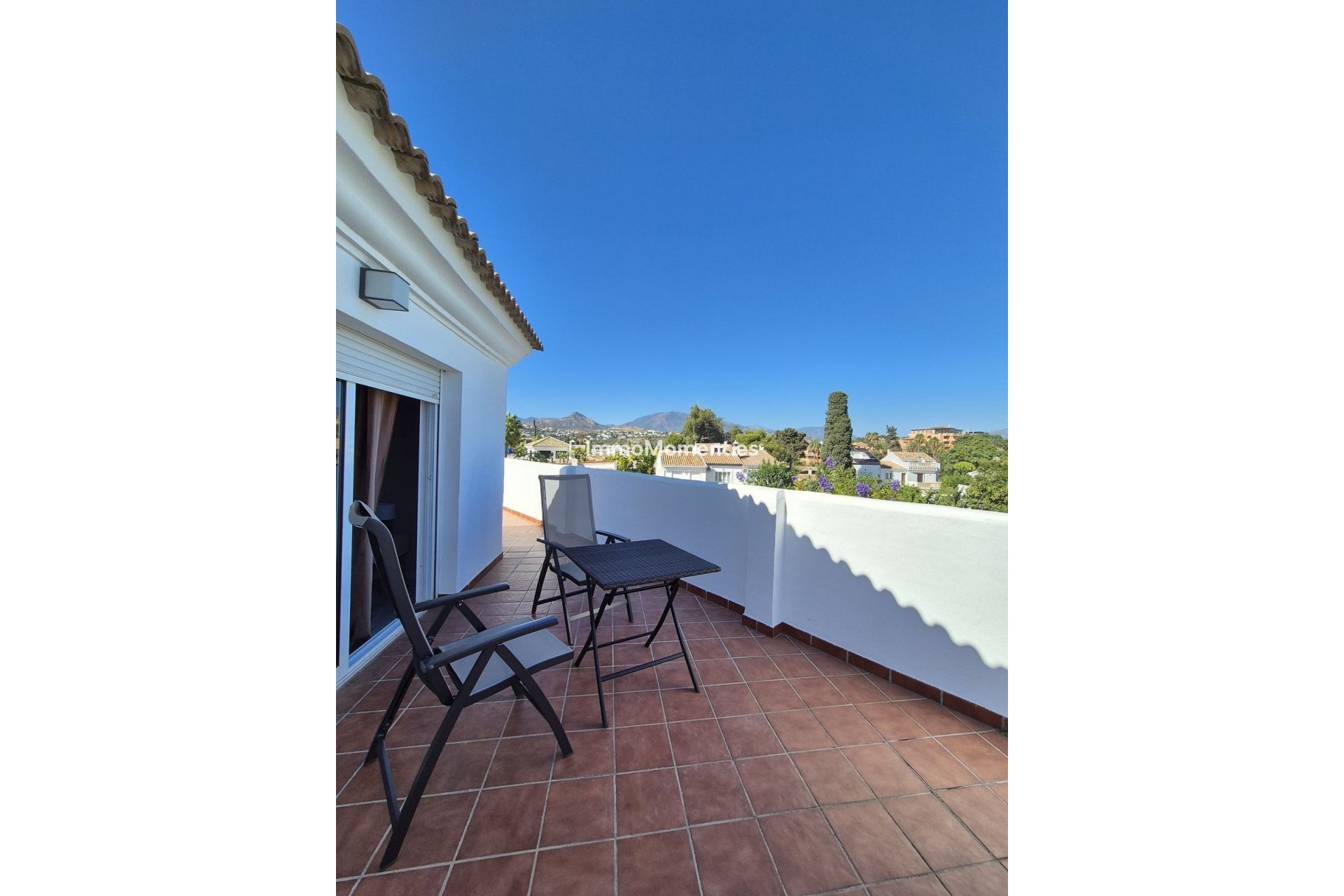 Resale - Townhouse - Estepona - Benamara