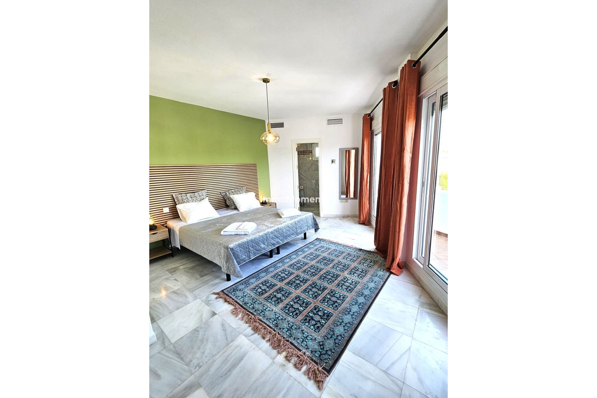 Resale - Townhouse - Estepona - Benamara