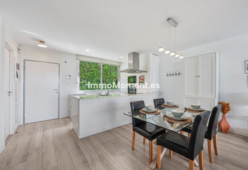 Resale - Townhouse - Estepona - Cancelada