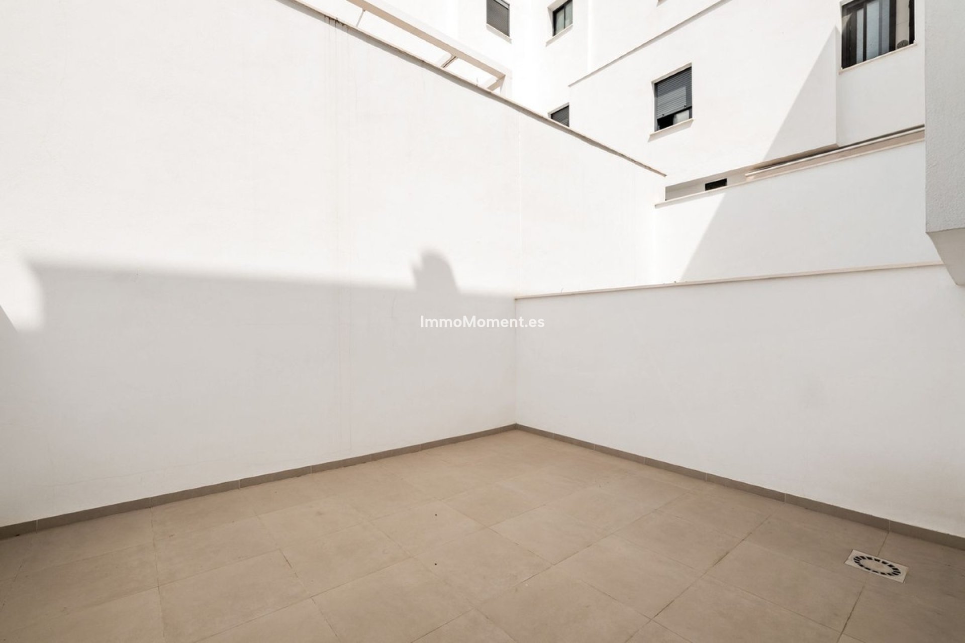 Resale - Townhouse - Estepona - Cancelada