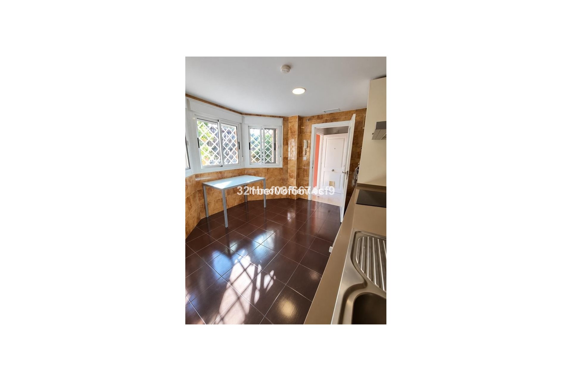 Resale - Townhouse - Estepona - Cancelada
