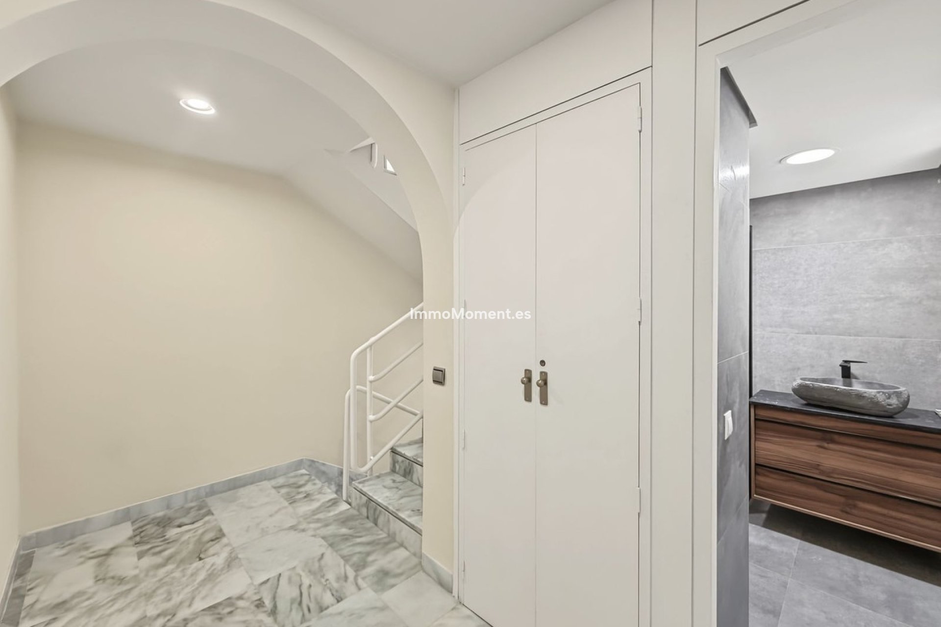 Resale - Townhouse - Estepona - Cancelada