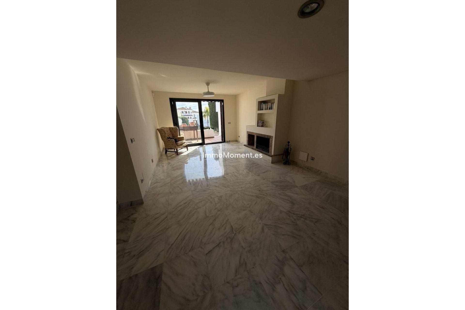 Resale - Townhouse - Estepona - Cancelada