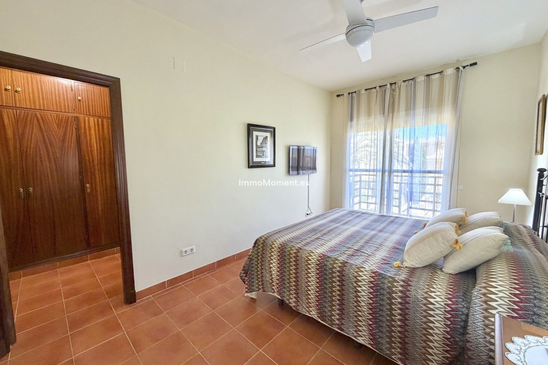 Resale - Townhouse - Estepona - Cancelada