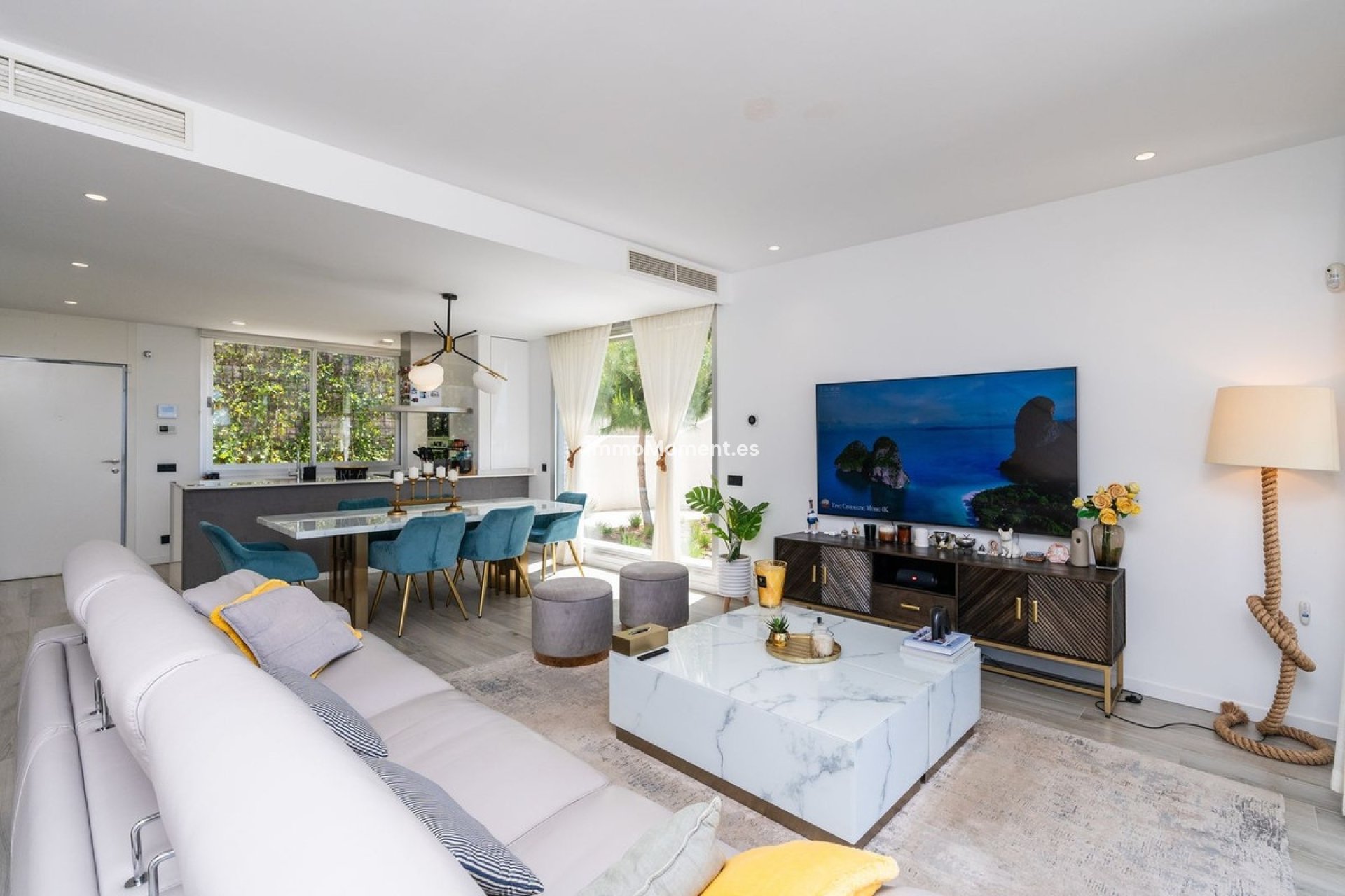 Resale - Townhouse - Estepona - Cancelada