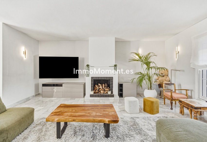 Resale - Townhouse - Estepona - Cancelada