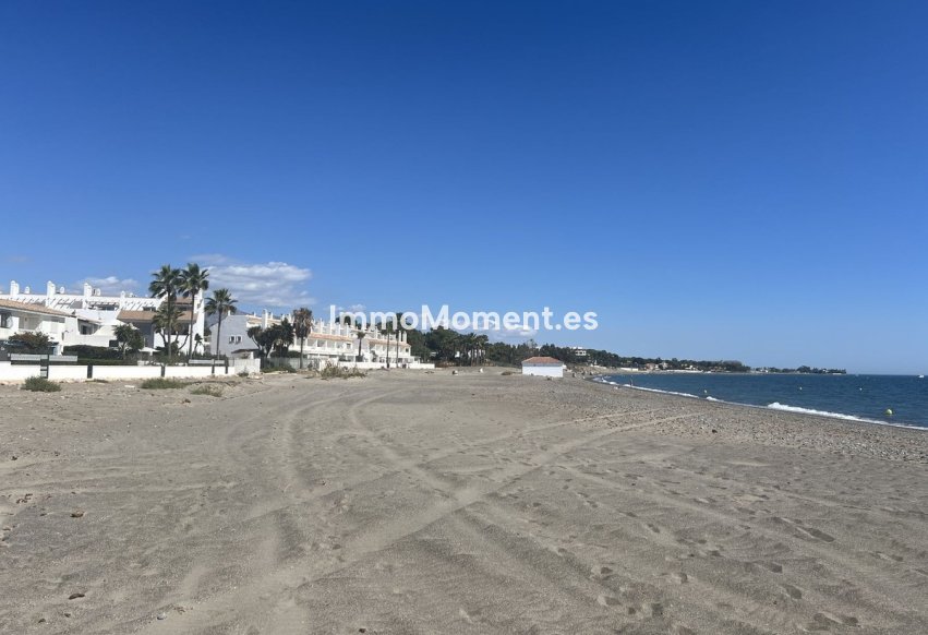 Resale - Townhouse - Estepona - Costalita