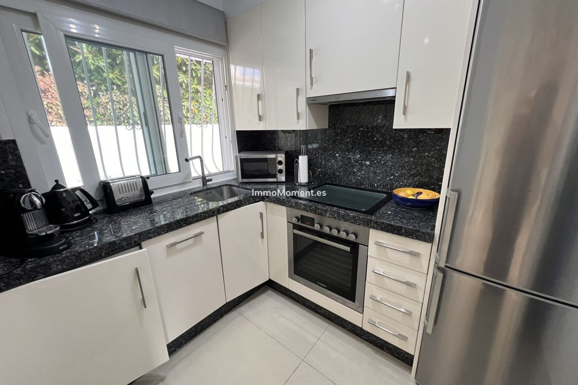 Resale - Townhouse - Estepona - Costalita