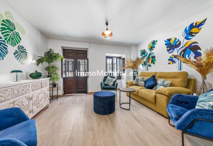 Resale - Townhouse - Estepona - Estepona Centro