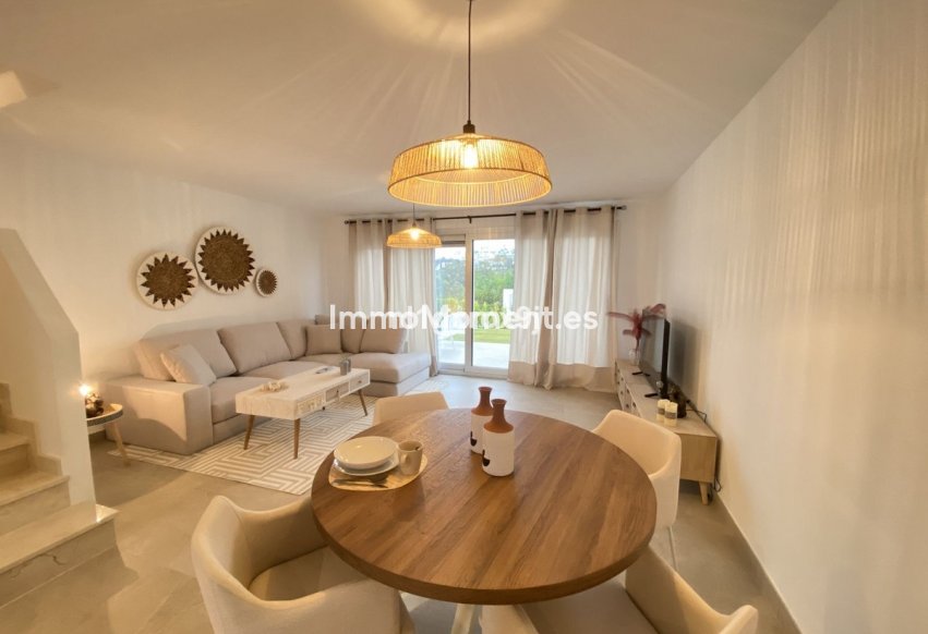 Resale - Townhouse - Estepona - Estepona Centro