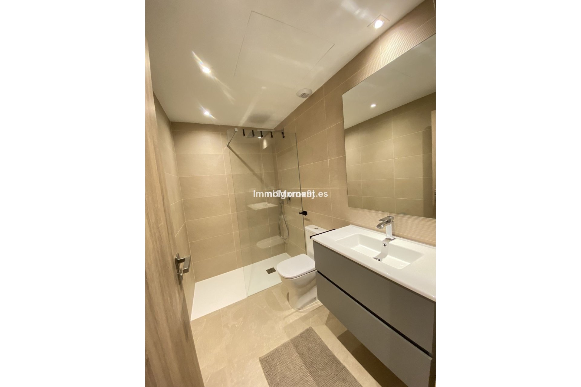Resale - Townhouse - Estepona - Estepona Centro