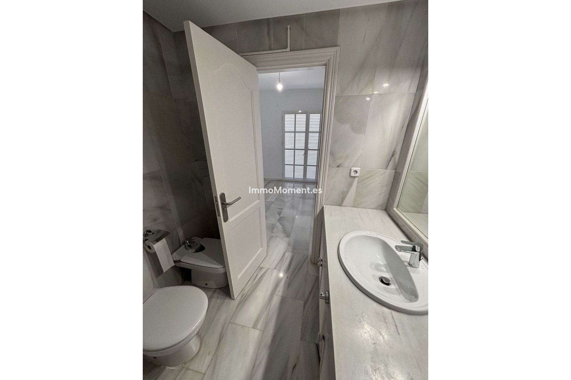 Resale - Townhouse - Estepona - Estepona Centro